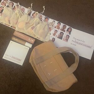 ILIA Neutral Mini Tote with Concealer & Sample Pouches - Beige